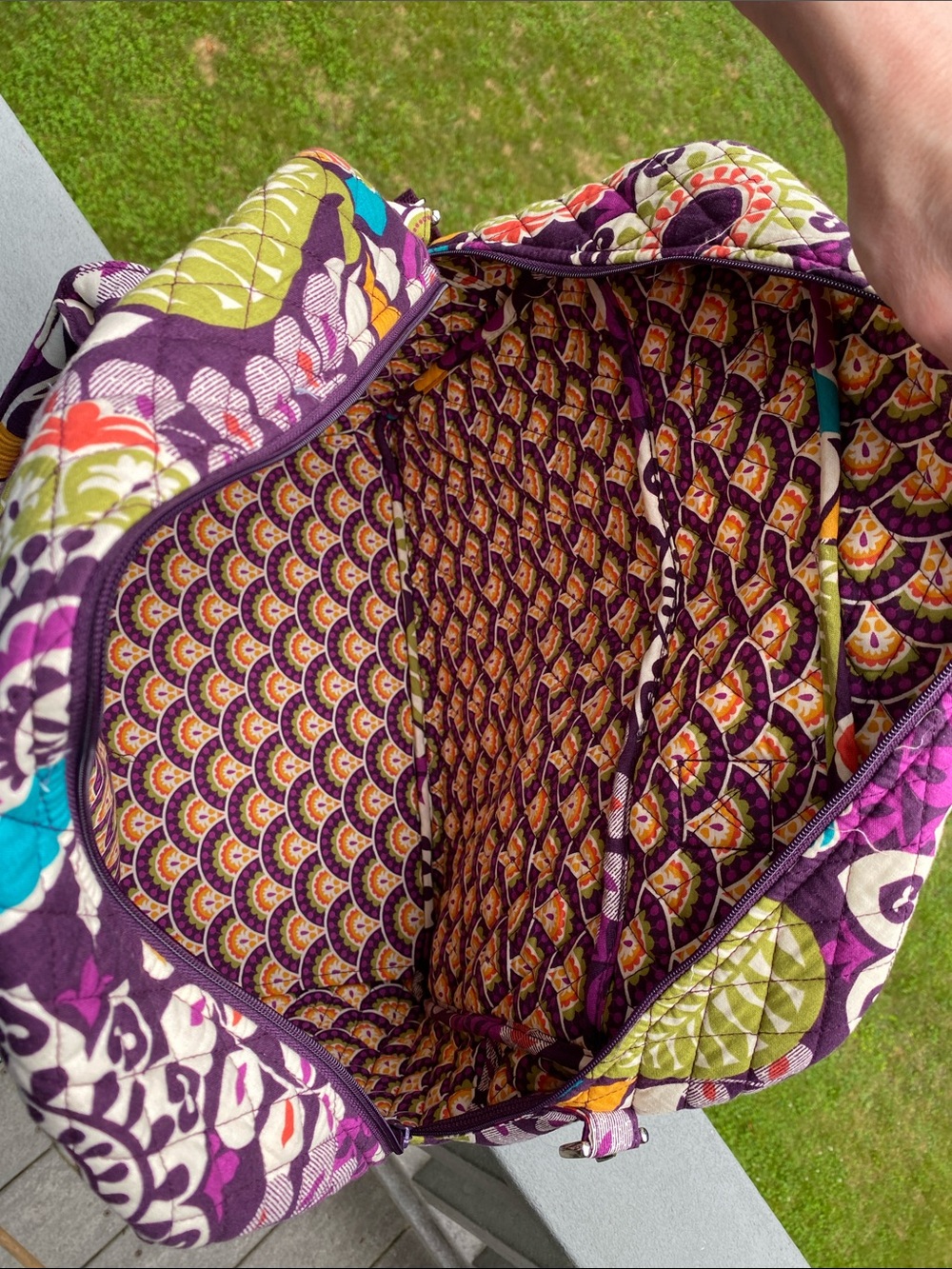 Vera Bradley Plum Crazy Quilted Travel Bag Shoulder Strap Weekender SMELLS MUSTY - Picture 3 of 17